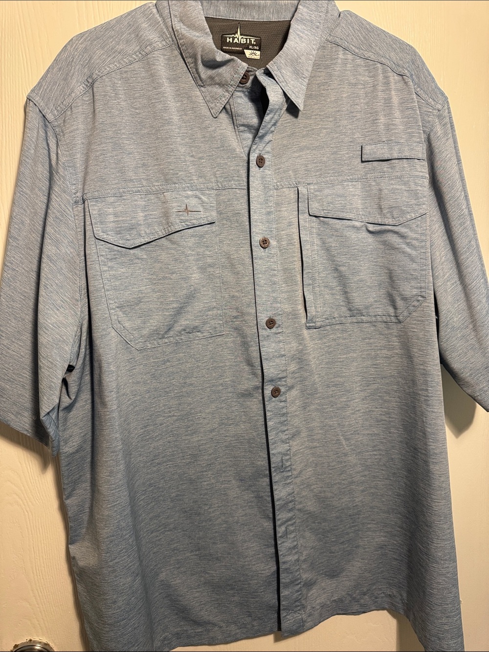Habit Men's Short-Sleeve Button-Up Shirt in Light Blue